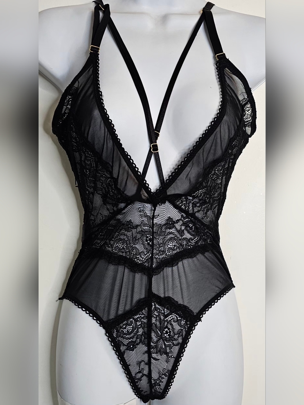 Oh La La Cheri V-Plunge Lace Bodysuit Black Size M